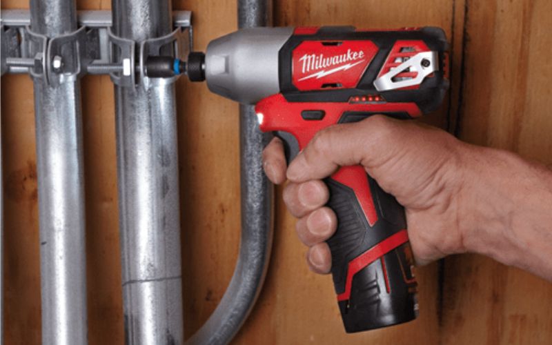 Máy bắn vít pin 12V Milwaukee M12 BID-0