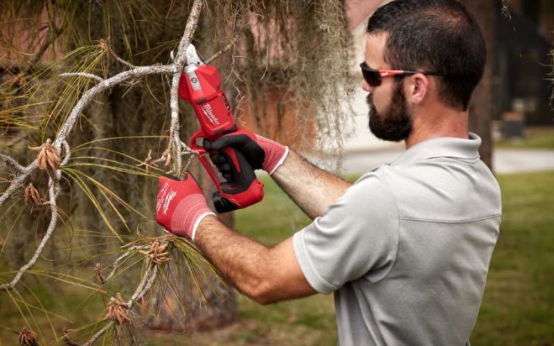Máy cắt cành Milwaukee M12 BLPRS-0