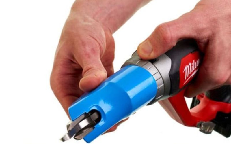 Máy cắt kim loại Milwaukee M18 BMS20-0