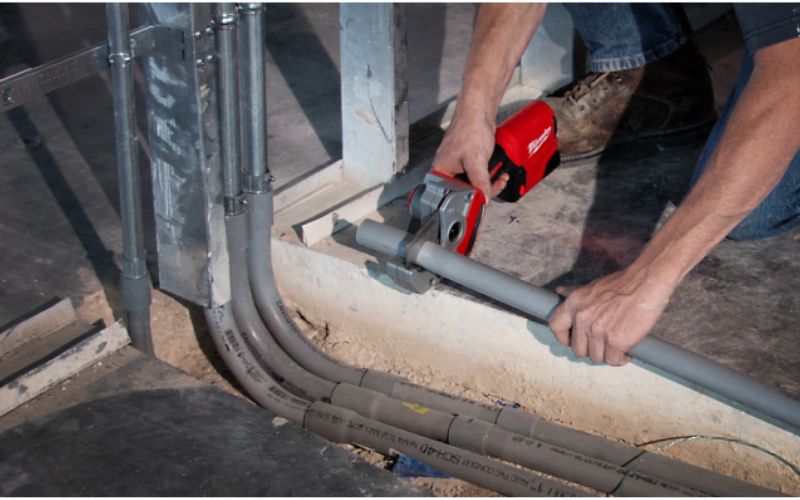 Máy cắt ống Milwaukee C12 PPC-0
