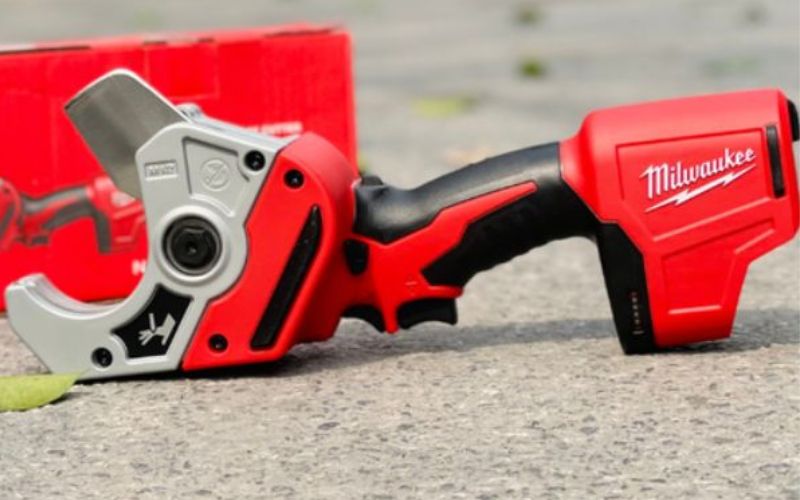 Máy cắt ống Milwaukee C12 PPC-0