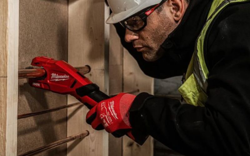 Máy cắt ống đồng Milwaukee C12 PC-0