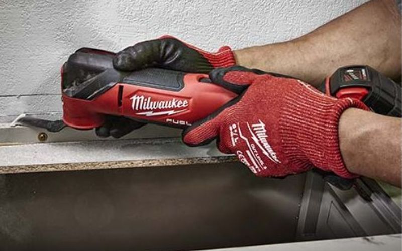 Máy cắt rung Milwaukee M18 FMT-0X0