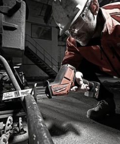 Máy cưa kiếm Milwaukee M12 CHZ-0