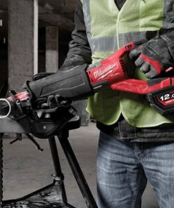 Máy cưa kiếm Milwaukee M18 FSX-0C