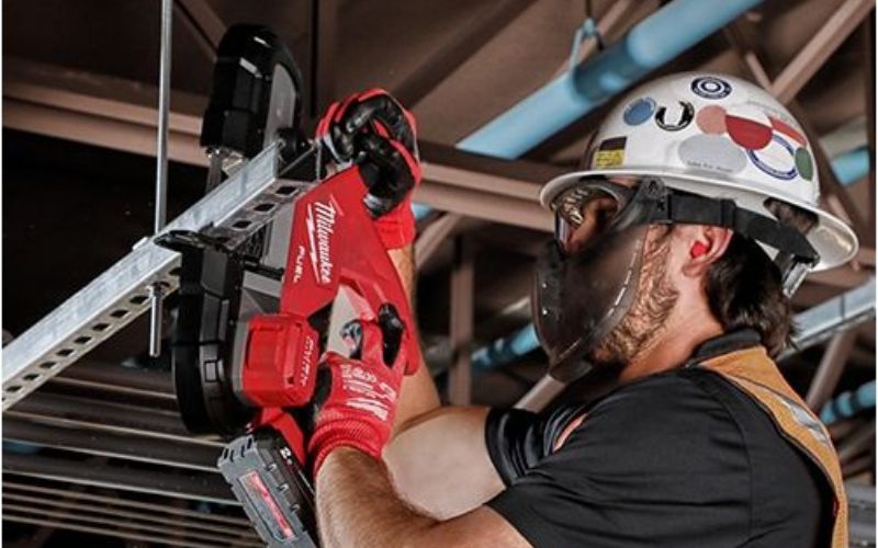 Máy cưa vòng Milwaukee M18 FBS85-0C0