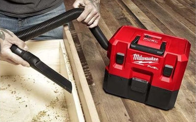 Máy hút bụi khô ướt Milwaukee M12 FVCL-0