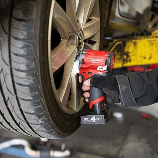 Máy siết bu lông Milwaukee M12 FIWF12-0C