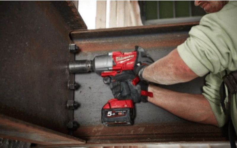 Máy siết bu lông Milwaukee M18 FHIWF12-0X