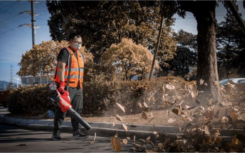 Máy thổi lá 2 pin Milwaukee M18 F2BL-0