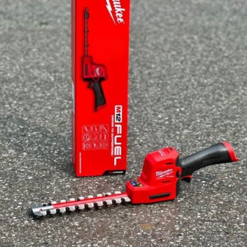 Máy tỉa hàng rào Milwaukee M12 FHT20-0