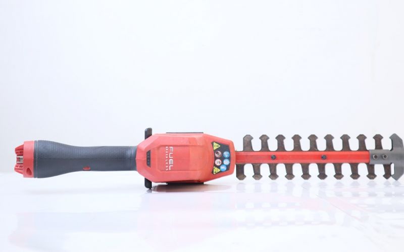 Máy tỉa hàng rào Milwaukee M12 FHT20-0