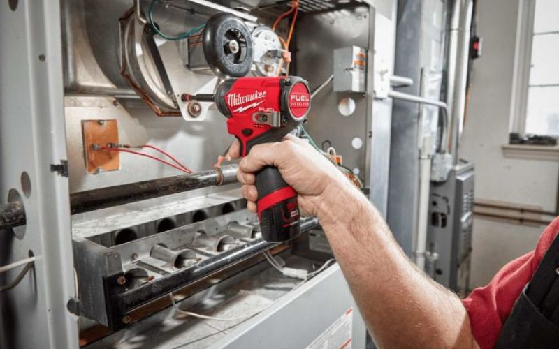 Máy vặn vít Milwaukee M12 FID2-0X