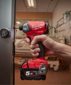 Máy vặn vít thủy lực Milwaukee M18 FQID-0