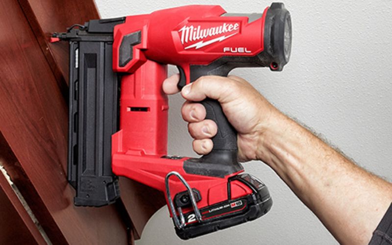 Máy bắn đinh Milwaukee M18 FN18GS-0X0