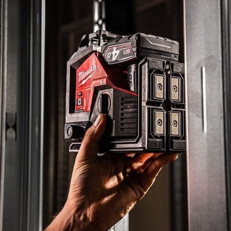 Máy cân mực Laser Milwaukee M12 3PL-0