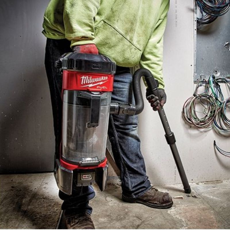 Máy hút bụi đeo lưng Milwaukee M18 FBPV-0G0