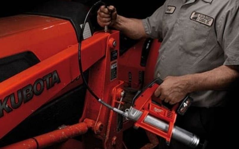 Máy tra mỡ Milwaukee M18 GG-0