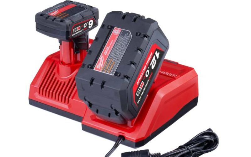 Sạc nhanh không dây Milwaukee M12-18SC